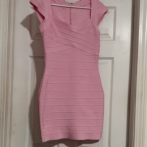 Fitted Light Pink Bandage Dress - Picture 2 of 3